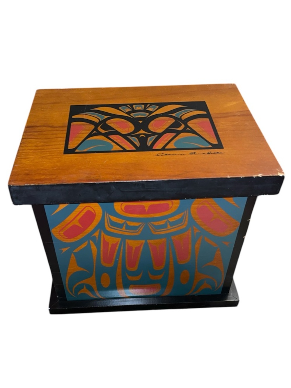 VINTAGE SIGNED CLARENCE A. WELLS NW COAST CANADA INDIAN‎ WOOD BOX